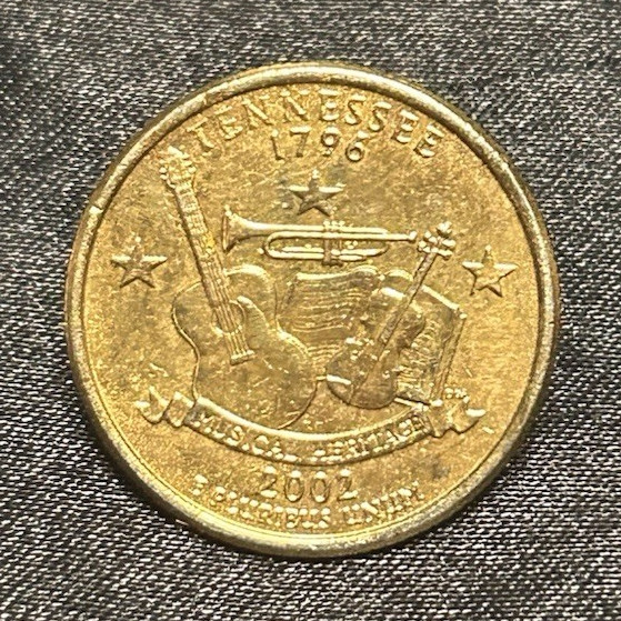 Tennessee State Quarter Coin Design Gold Tone Lapel Pin Tie Tack Pinback