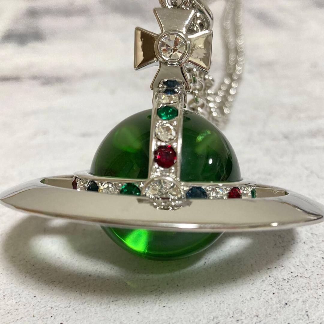 Vivienne Westwood Necklace Medium Orb Silver Green Top 6.5cm C