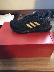 ultra boost cny box
