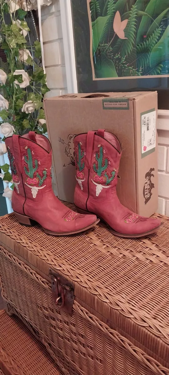 Rose embroidered deals boots