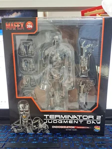 Medicom Toy MAFEX No.206 ENDOSKELETON T2 Ver. Terminator 2
