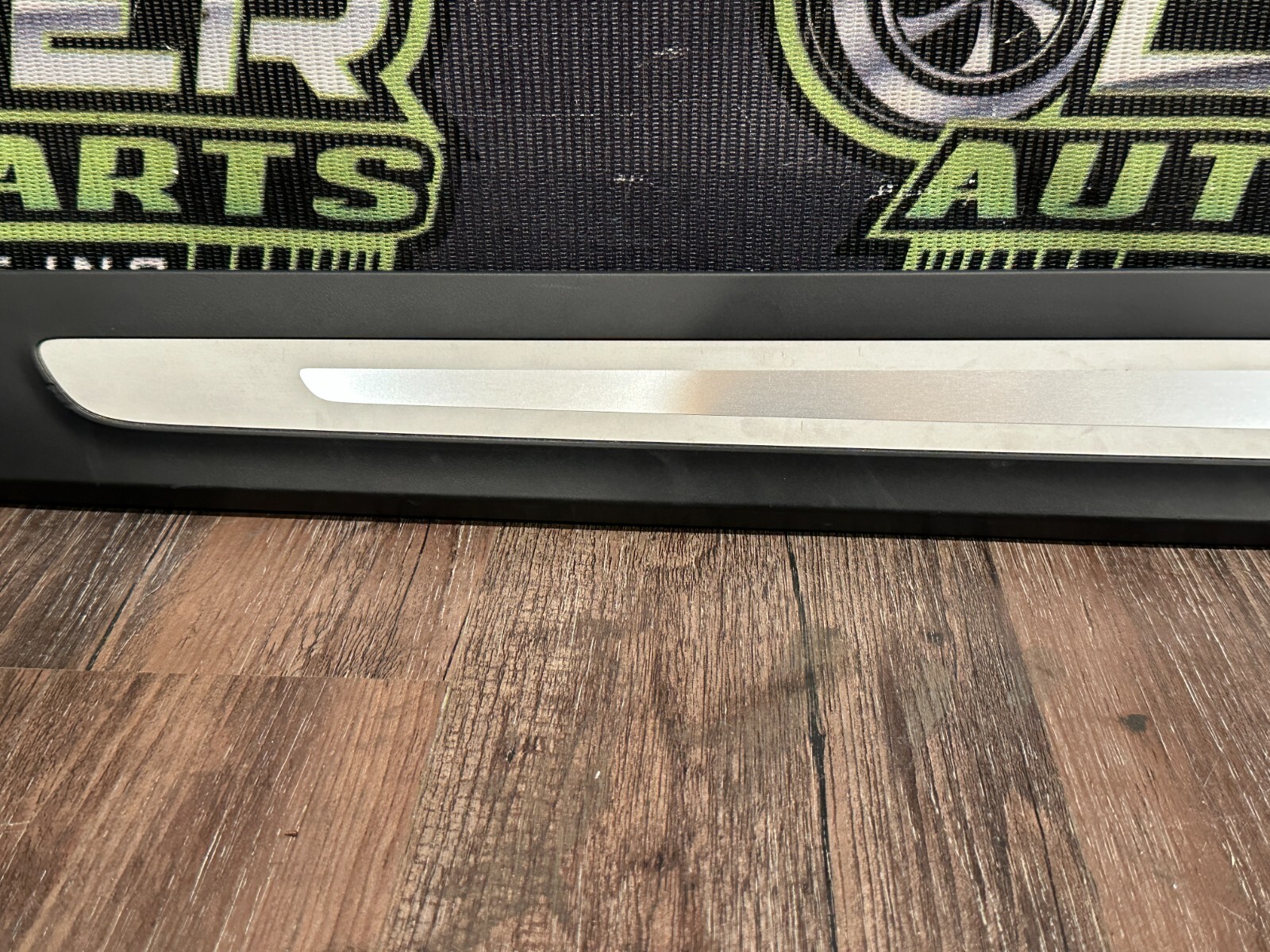 2021 AUDI R8 DRIVER LEFT SILL SCUFF KICK PLATE PANEL TRIM OEM *READ/WEAR 5 & 7*