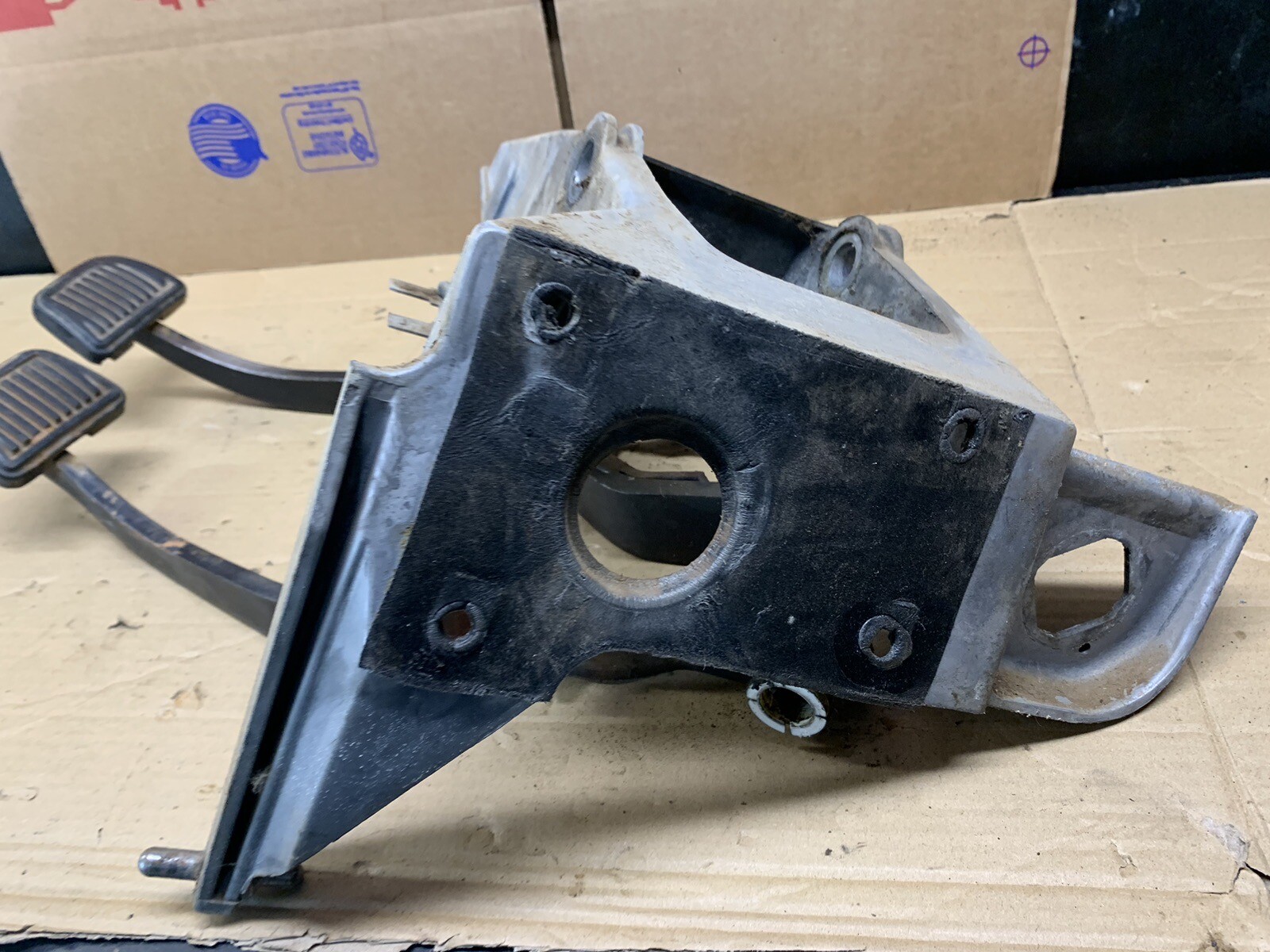 Dodge Ram 2nd gen pedals 9401 1500 2500 3500 NV4500 CLUTCH BRAKE