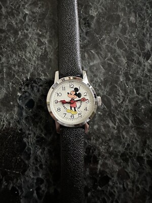 Vintage Bradley Mickey Mouse Womens Watch 26mm Manual Wind Hong Kong - Read! Vintage Bradley Time Mickey Mouse Analog Wind up Watch in  main image 4