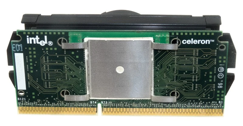 Intel Celeron SL32B 333MHz Slot1 + Cooler - Image 2 of 2