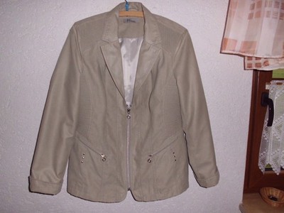 Damenjacke Gr.42 ,beige , neuwertig, nur einmal getragen