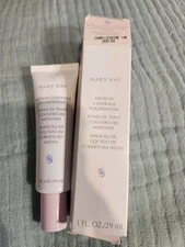Mary Kay Medium Coverage Foundation IVORY 104 NEW OLD STOCK 355100 