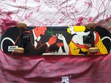 SkateboardPeacock Devil