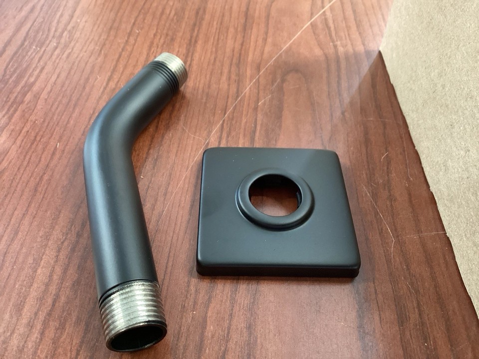 Braccio doccia nero opaco tondo 33 cm in acciaio