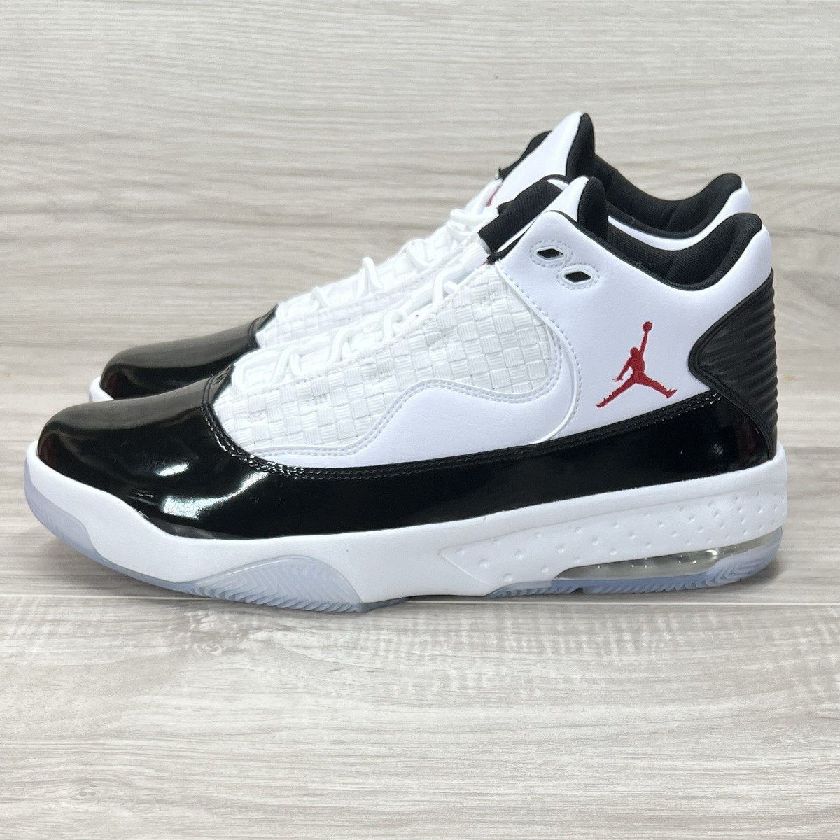 Jordan Max Aura 2 Men's 12 White Black Gym Patent Basketball Shoes