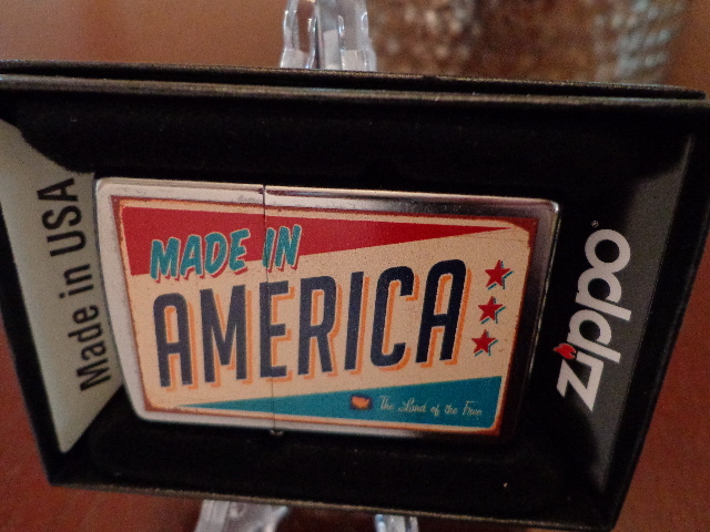 ZIPPO MADE IN AMERICA USA FLAG LAND OF THE FREE ZIPPO LIGHTER MINT IN BOX
