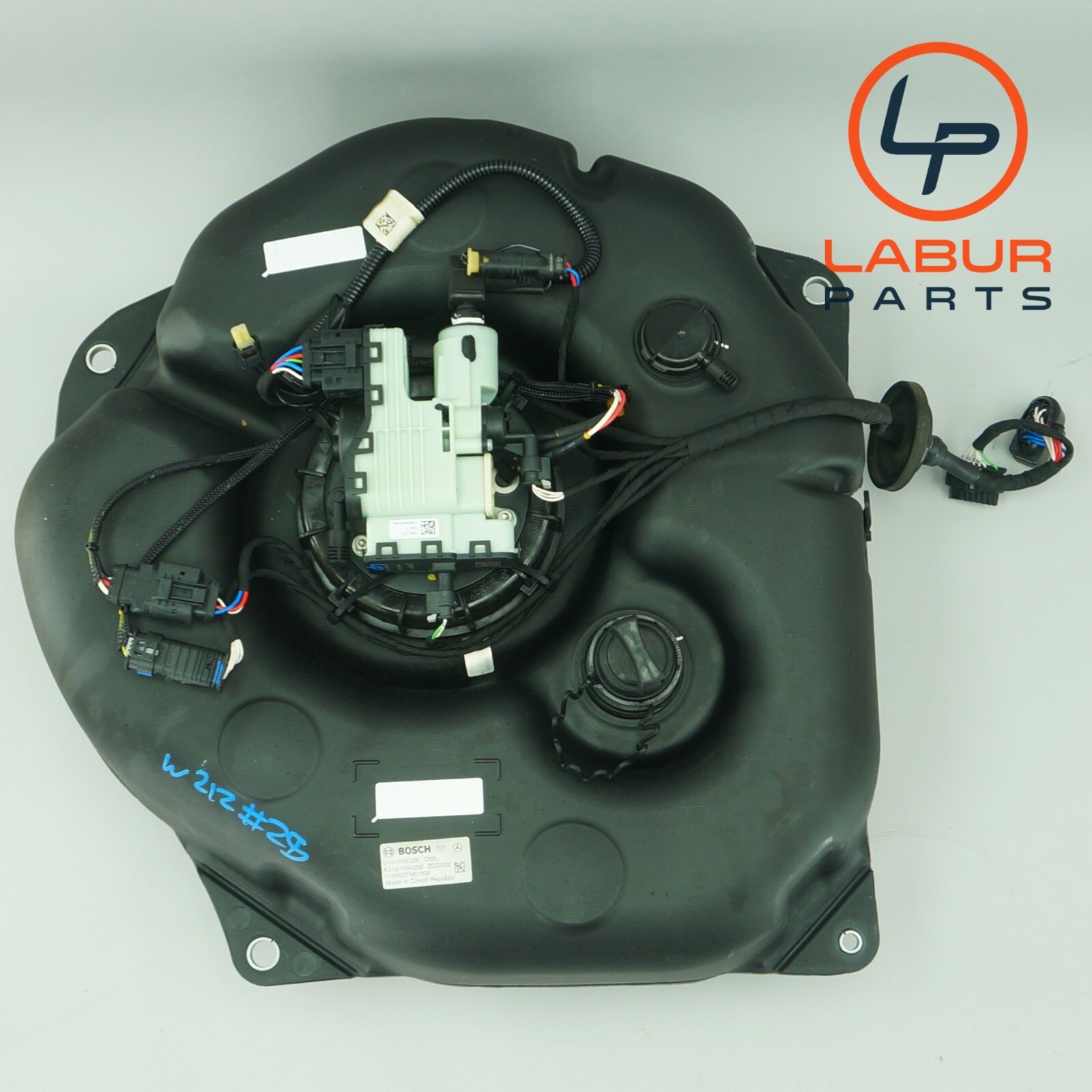 +Z4918 W212 MERCEDES 14-16 E250 BLUETEC DIESEL DEF FLUID TANK CONTAINER ...