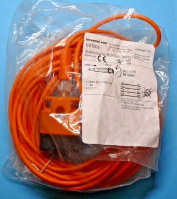 IFM Induktiver Sensor mit 10M Kabel Mod: EVT 002 IM5115 IMC3020BBOKG/US NEU OVP