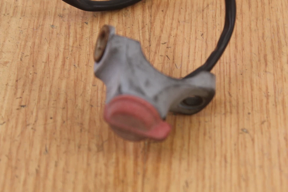 1977 Honda MR175 interruptor de barra direita/controle kill swich - Imagem 2 de 4