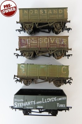 4x Hopper Wagons 3x Hornby Weathered 1x Mainline UNBOXED (JAN-63) OO