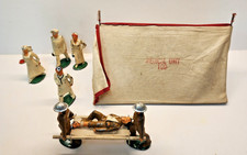 Barclay Manoil Soldiers Medical Tent with 7 Figures