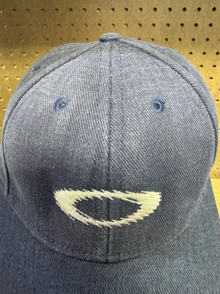 De Colección Oakley Eclipse Sombrero Azul Marino Desteñido Hecho en EE. UU. y2K Software Gorpcore Foto 4 de 4