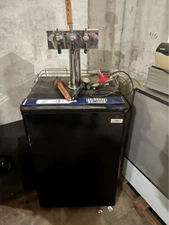 Summit 24" W 6Cu Triple Tap Black Commercial Kegerator