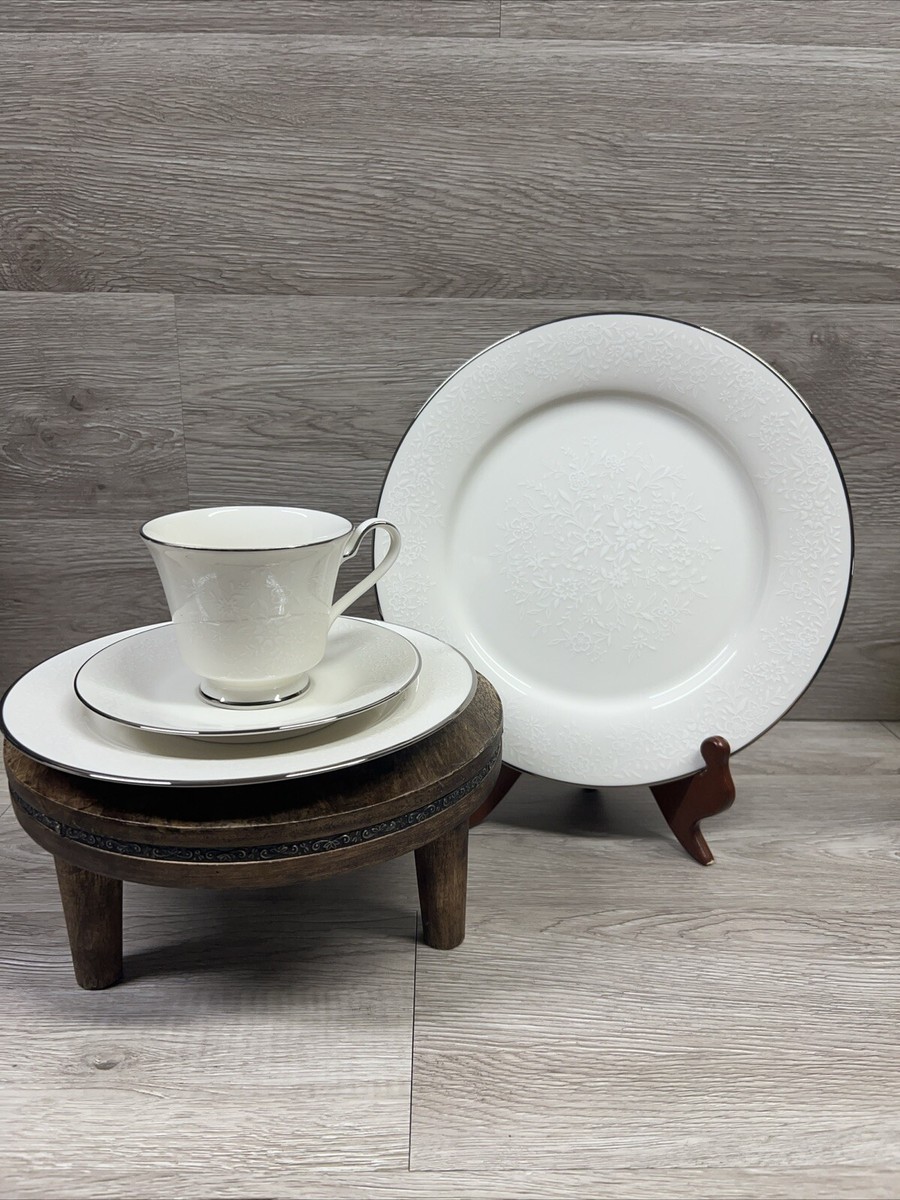 VTG Noritake Affection Full Place Setting Ivory Floral Silver 7192