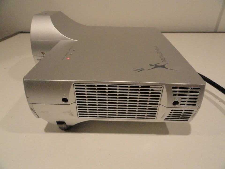 Promethean PRM-20A(S) Short-Throw 2000 ANSI 1080i Multimedia Projector 2039hrs - Image 3 of 4