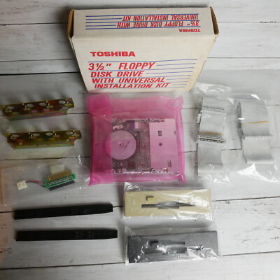 Toshiba 3 1/2'' Floppy Disc Drive Model C04-SD w Installation Parts Vtg READ DESC