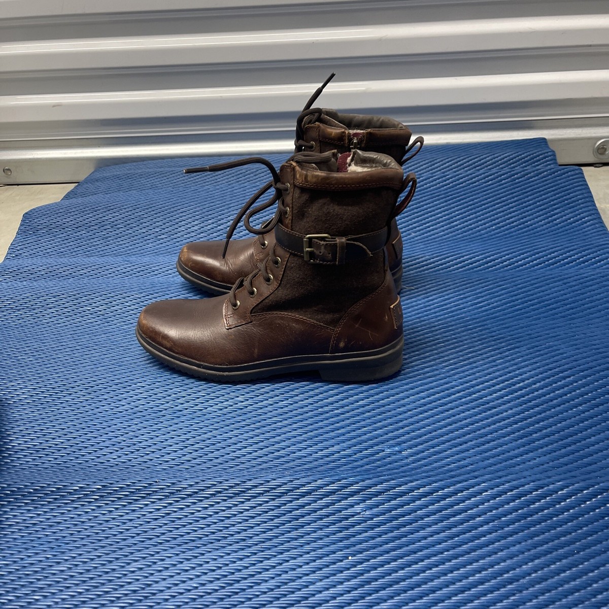 Ugg- -Kesey Bootie- -Waterproof Leather Wool Lining- -S/N