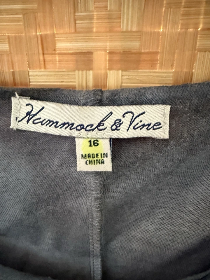 HAMMOCK & VINE GORGEOUS FLOWY LINED TOP SIZE 16 - image 3 of 4