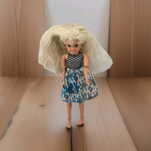 Vintage 1995 Stacie Barbie Doll Gymnast Gymnastics Articulated w Pink Earrings