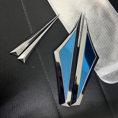 Easy-To-Apply Universal-Fit Sleek Stainless Steel Car Side Modification Stickers - Picture 6 of 15