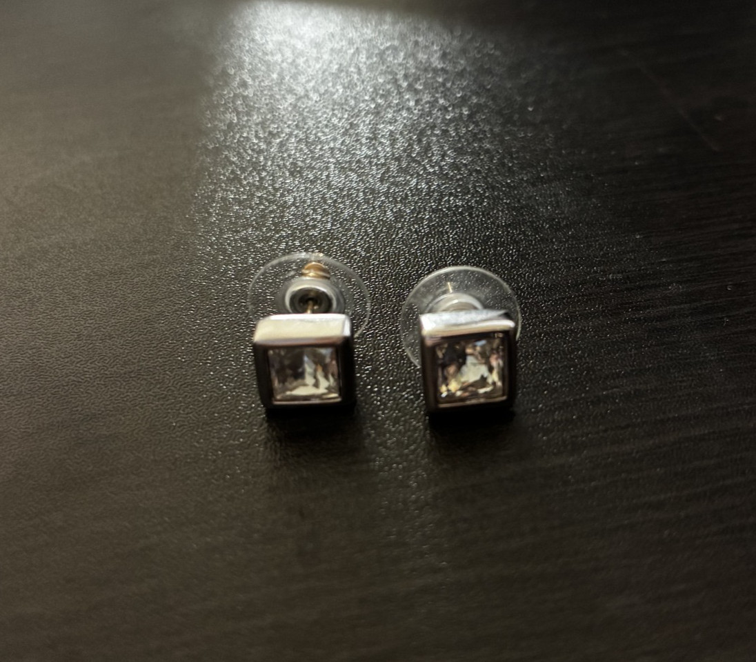 Swarovski Stud Earrings - image 3