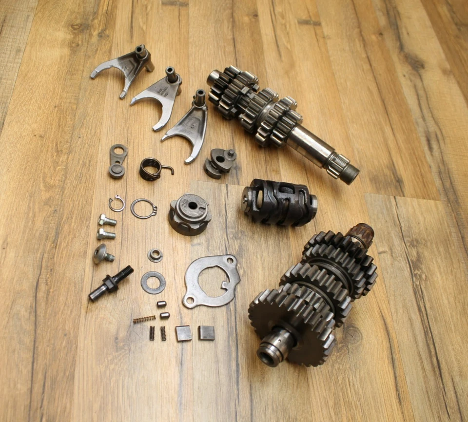 2007 07 Yamaha YZ450 YZ 450 F OEM Transmission w Hardware - Image 3 of 4