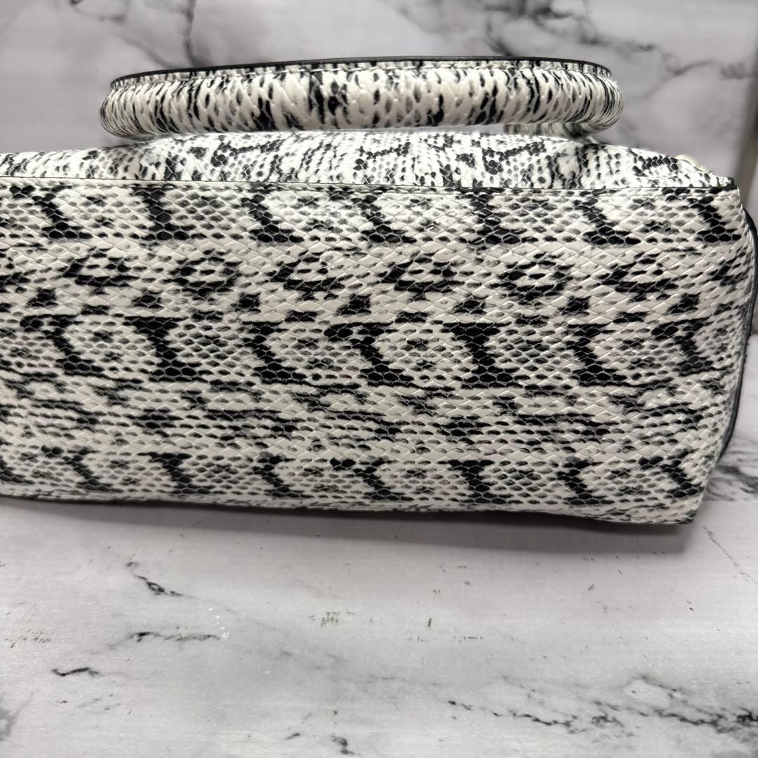 Guess 2Way Bag Python Embossed Leather Black/Whit… - image 7