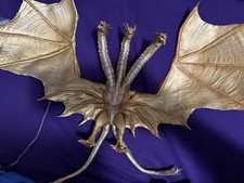 SH MonsterArts King Ghidorah 2019 Godzilla King of the Monsters Special Color