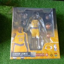 MEDICOM TOY MAFEX LEBRON JAMES LAKERS YELLOW JERSEY AF SEALED POLY BAG W/BOX HTF