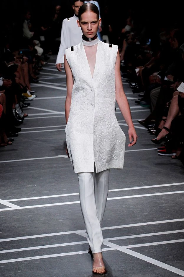 Veste longue sans manches Givenchy Gaufre taille 40