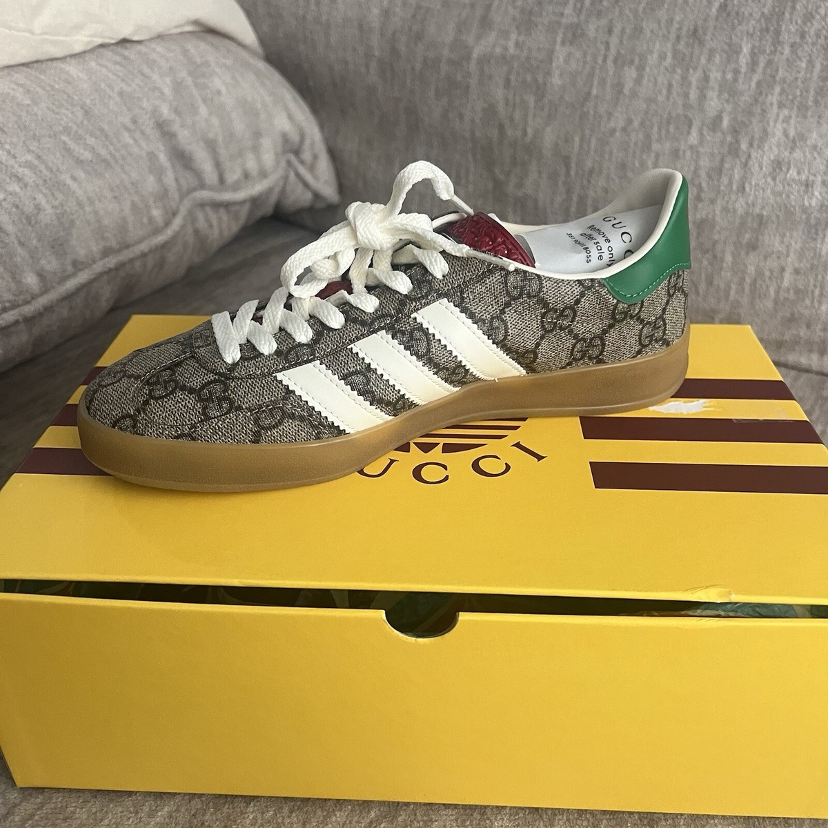 Size 6.5 - adidas Gucci x Gazelle Beige GG Monogram W | eBay Size 6.5 - adidas Gucci x Gazelle Beige GG Monogram W | eBay