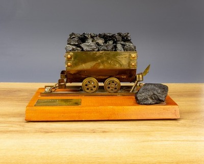 Vintage Bargoed Zeche - Kohlebergbau Minenwagen Modell - hergestellt mit walisischer Kohle