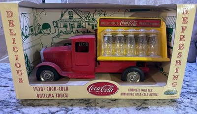 Gearbox 1930's Coca-Cola Bottling Truck with 10 Miniature Coca-Cola Bottles