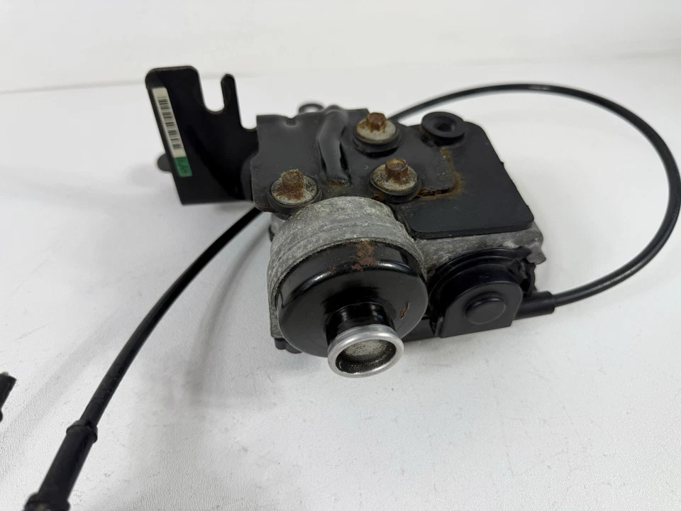 Módulo servo control de crucero Ford Escape 2005-2008 2,3 L 5L84-9C734-CA OEM Foto 3 de 4