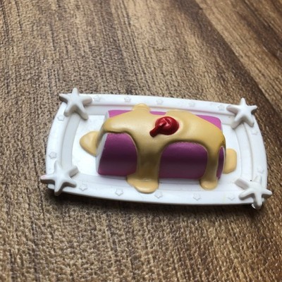 Fisher Price Loving Family Dollhouse Food Pink Yellow Cake Roll White Tray
