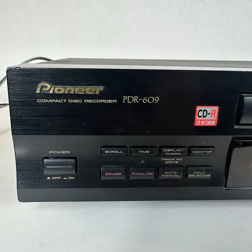 Pioneer CD Compact Disc Recorder PDR-609 CD-R Powers On *Untested* *No Remote* - Image 2 of 4