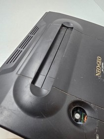 NEO GEO AES CONSOLE SYSTEM FOR PARTS OR REPAIR  POWERS ON NO CLEAR PICTURE #M24