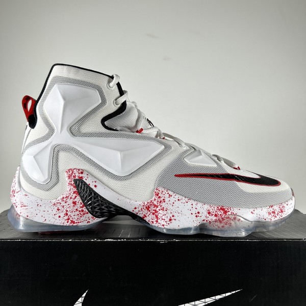 Talla 9.5 - Nike LeBron 13 Viernes 13 5