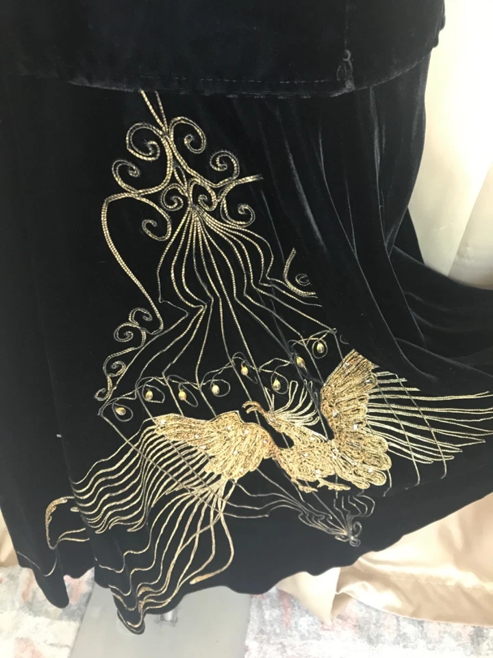 Vintage Joan Roberts CA golden Peacock embroidered on black velvet skirt & top - Image 2 of 4