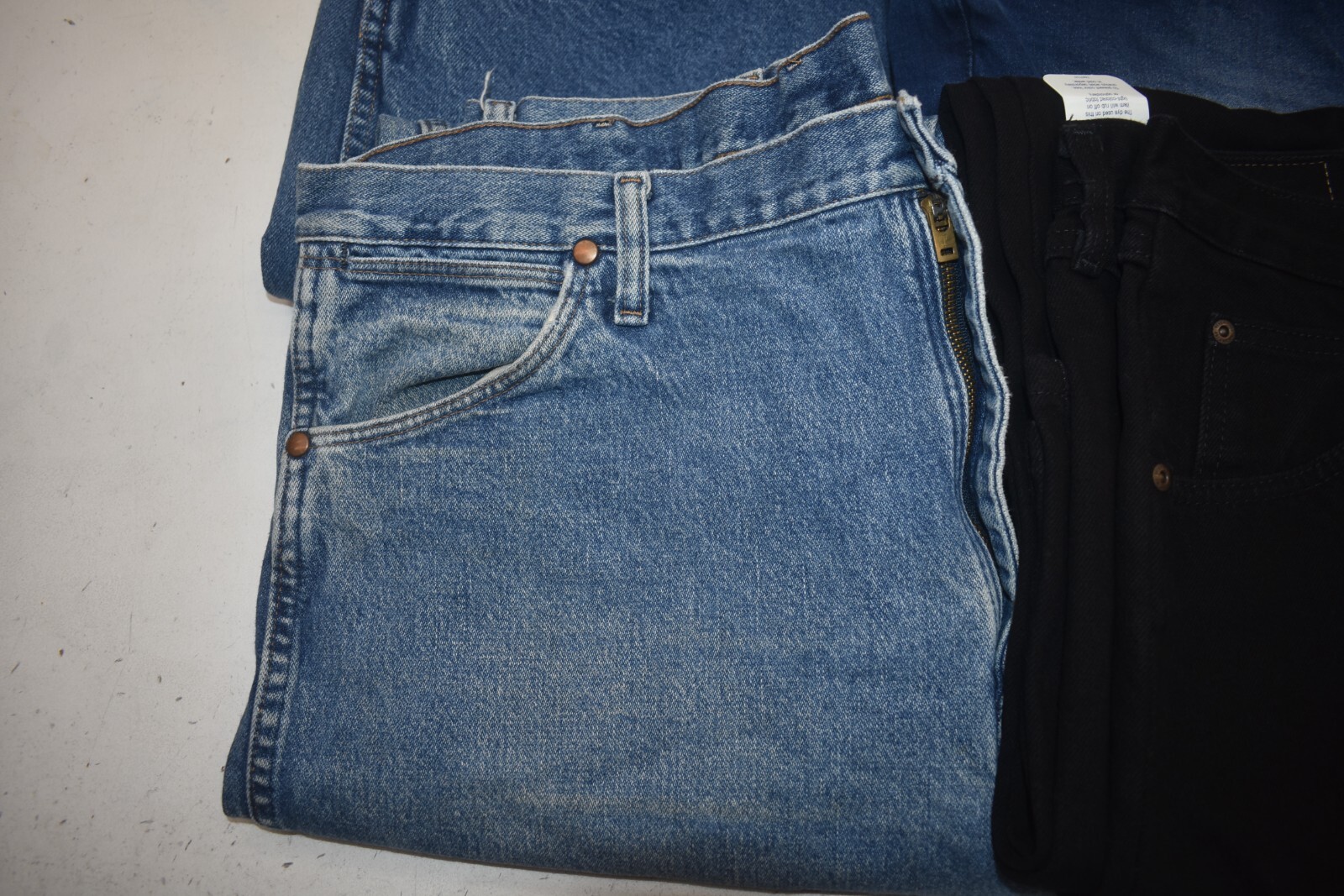 Wholesale Bulk Lot Of 4 Mens Size 36X32 Casual Denim Jeans Pants