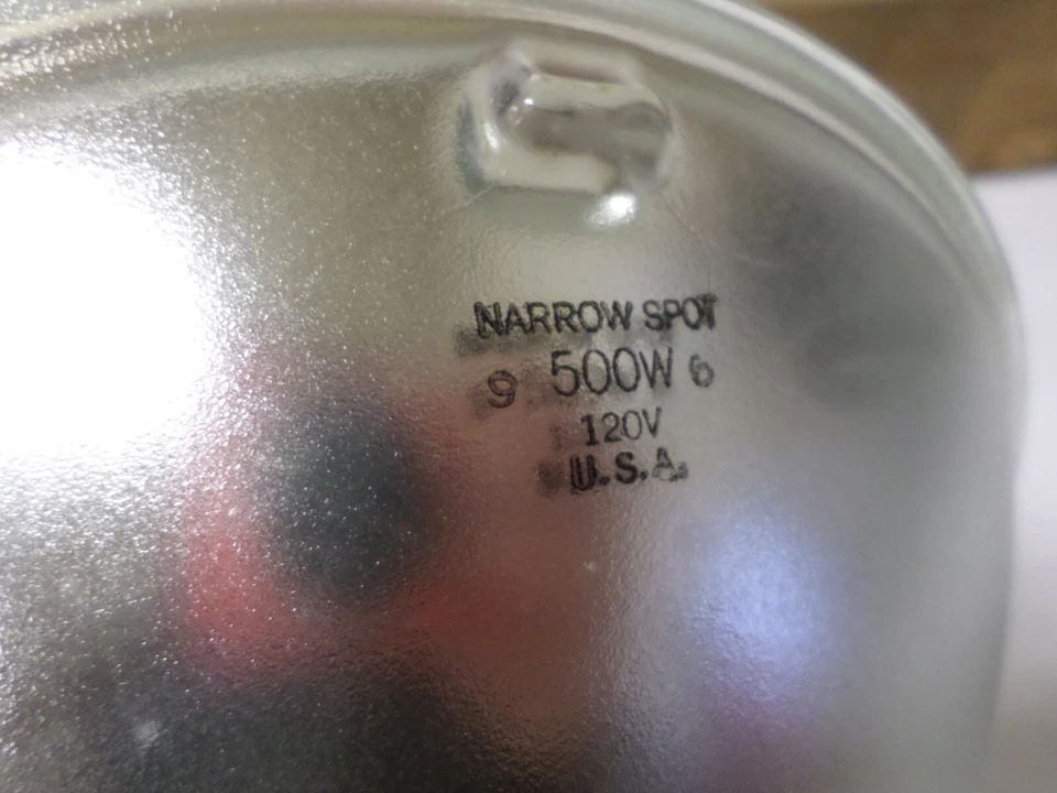 General Electric Narrow Spot 500W 500PAR64/NSP  Prong Quartz 120V - Image 4 of 4