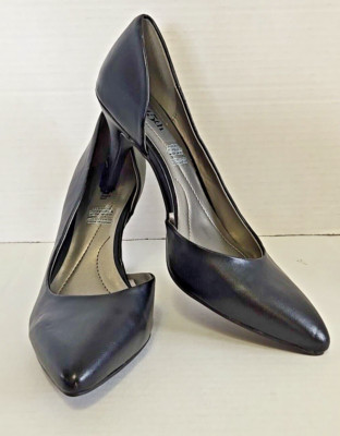 East 5th Street EF Daven Heels Dress Shoes Pumps Black Slip-on Size 7.5M