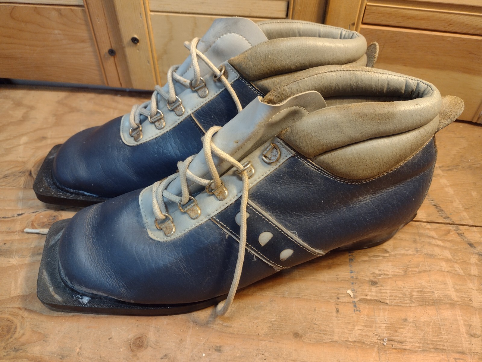 Vintage Haugen Nortic Norm 75mm Cross Country Ski Shoes Boots Made In