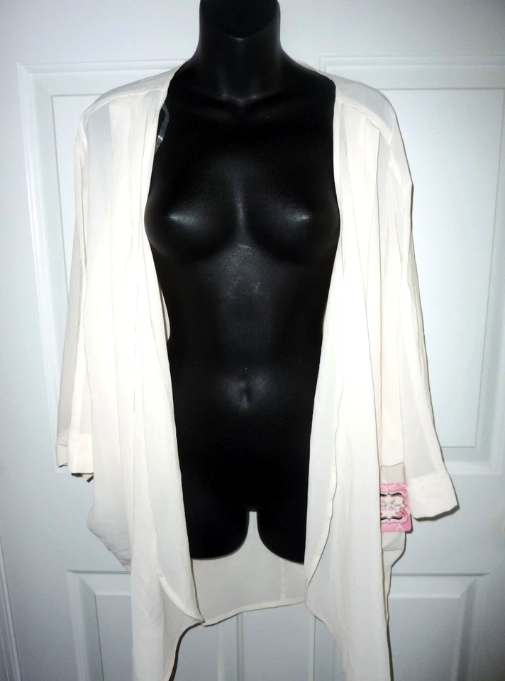 NWT Zenana Solid Ivory Kimono Style Cardigan Short Sleeved Semi Sheer Size 3X - Image 2 of 4