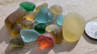 Piezas pequeñas de vidrio de mar Seaham